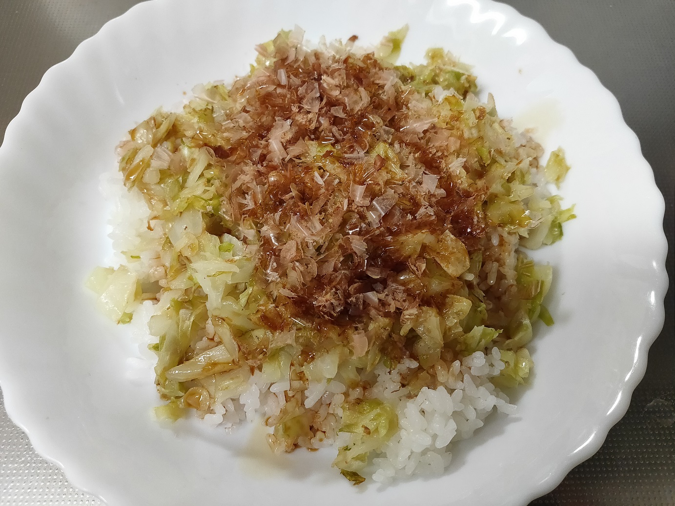 お料理初心者さんでも出来る 超簡単料理で子供からも好評 キャベツ丼 ぱぴすけのブログ